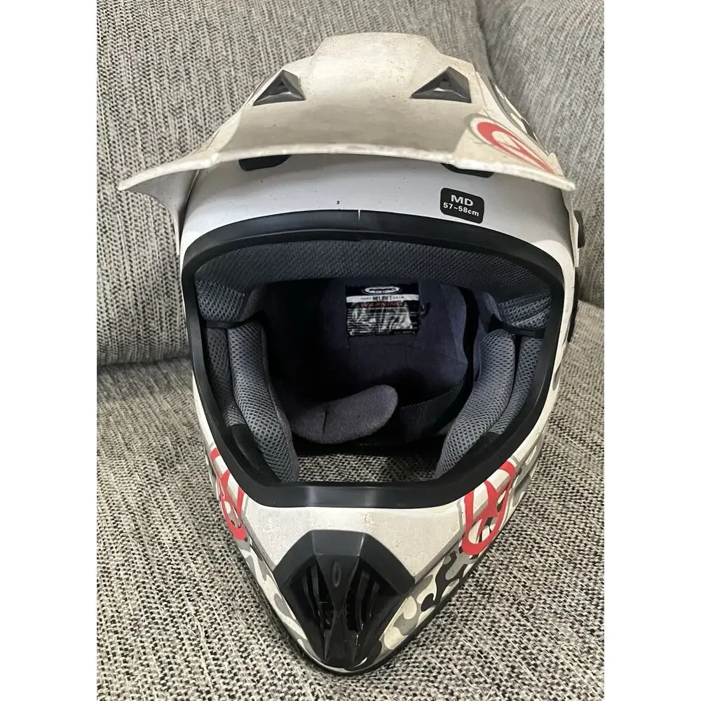 KBC Moto X Combat Offroad Helmet Medium White Camo Red Star WP76-6731M MX ATV